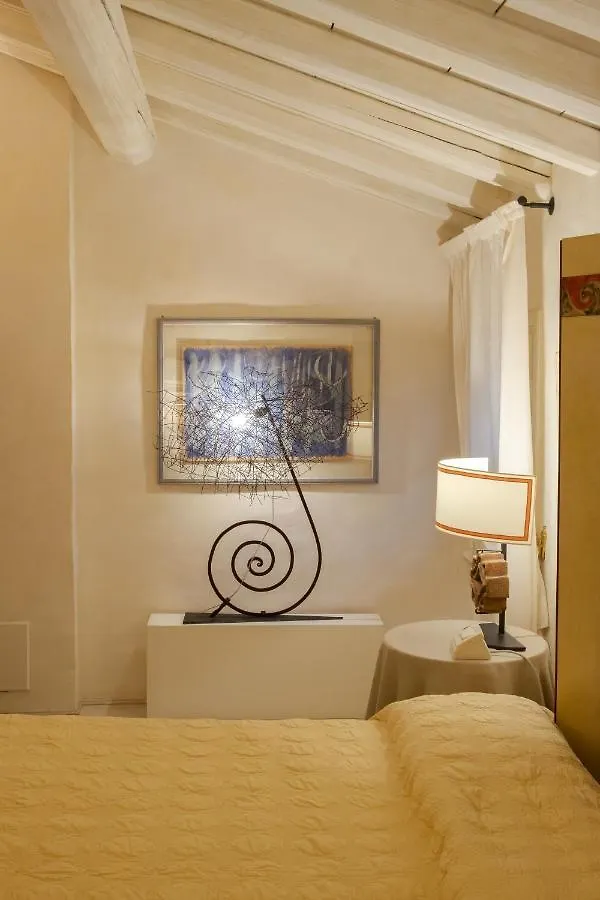 B&B Teodoro Castel Goffredo 0*,  Italy